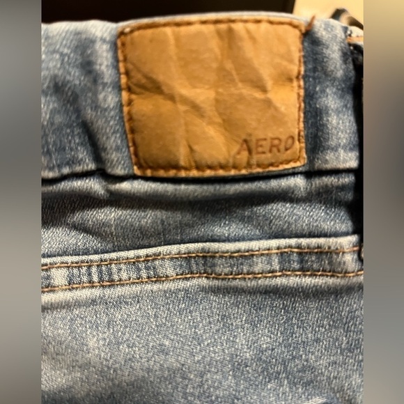 Aeropostle distressed, high rise, curvy jeggings - Picture 6 of 7